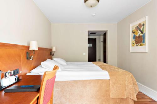 Best Western Strand Hotel - image 14