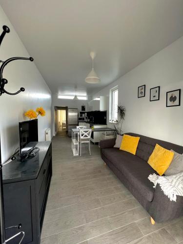 Newly renovated 1 bedroom flat with garden pergola