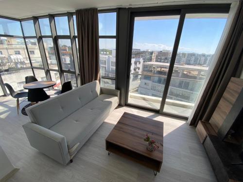 อัลยา รูมส์ (Alya Rooms) in นิโคเซีย