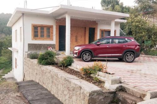 Heavenly Holiday Villa - with parking