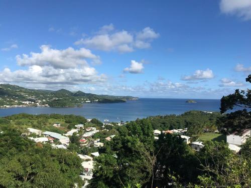 Vedere, Top Hill Hostel- Martinique- auberge dortoir in La Trinite