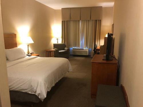 Holiday Inn Express Hotel & Suites Howell, an IHG Hotel