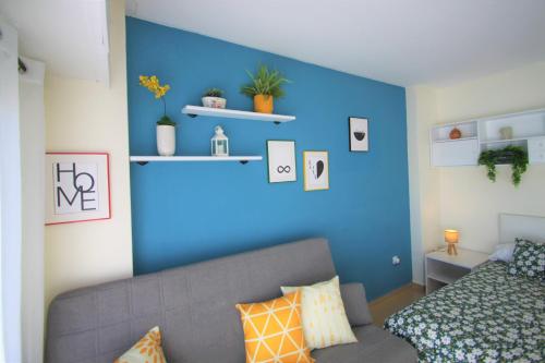 One-Bedroom Apartment image 8