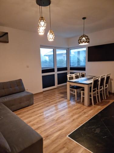Apartament Oporowska 22