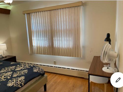 #1 Bright Private Room near New Brunswick, NJ downtown in นิวบรันสวิค (NJ)