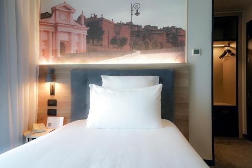 Standard Room with 1 Single Bed image 4