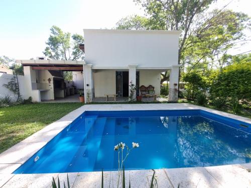 Casa en Paso De La Patria