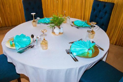 Amanya 1-Bed Leopard Tent Amanya 1-Bed Leopard Tent