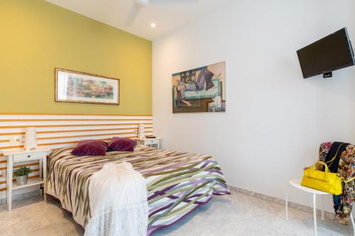 Sevilla Central Suites Apartamentos Puerta Jerez - image 2