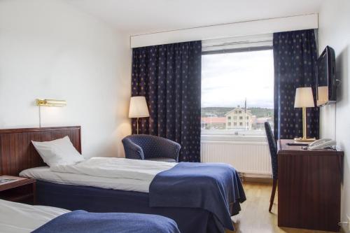 2 twin beds