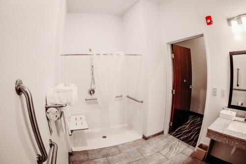 Cobblestone Hotel & Suites International Falls - image 14
