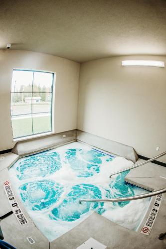 Úszómedence, Cobblestone Hotel & Suites - International Falls near Falls nemzetközi repülőtér