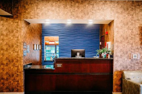 Előcsarnok, Cobblestone Hotel & Suites - International Falls near Falls nemzetközi repülőtér