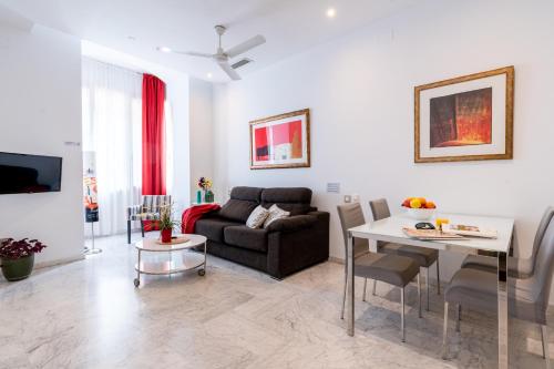 Sevilla Central Suites Apartamentos Puerta Jerez - image 13