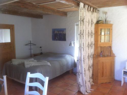 1 double bed
