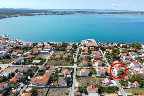  Apartments with a parking space Vrsi - Mulo, Zadar - 13067 in Vrsi