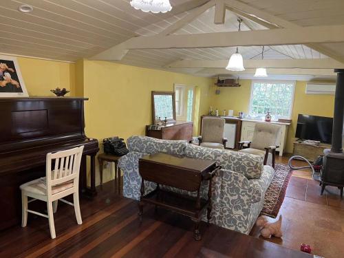 Eling Forest Winery in Sutton Erdő