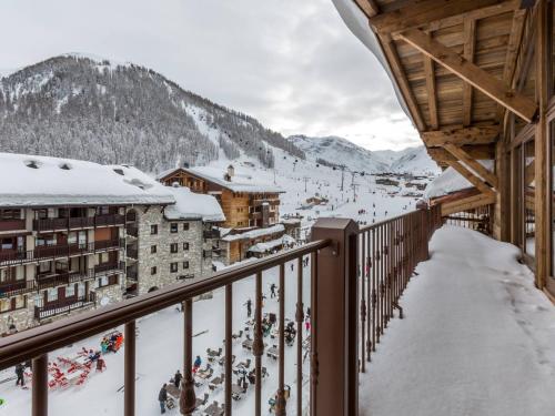 Appartement Val-d'Isère, 5 pièces, 8 personnes - FR-1-694-89 (Appartement de luxe au dernier etage, materiaux nobles, residence aux pieds des pistes, Val-d'Isere ) in Val-d'Isere