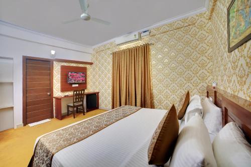 room detail thumbnail 0