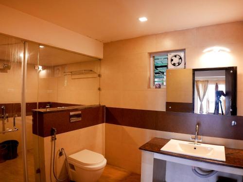 Junior Suite with Mountain View image 7
