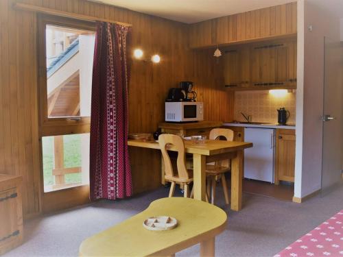 Studio à Méribel - Proche pistes, Parking, Animaux acceptés - FR-1-180-21 (Studio a Meribel - Proche pistes, Parking, Animaux acceptes - FR-1-180-21) in โมเรล