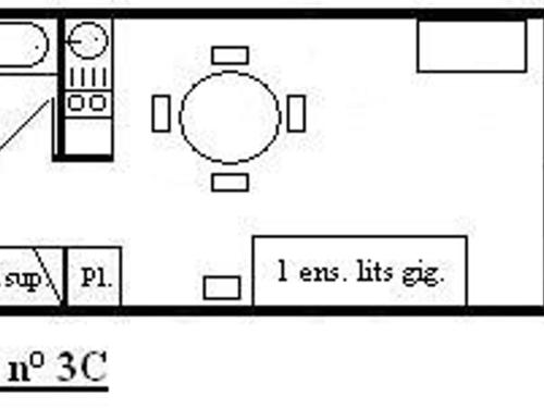 Apartment (4 Adults) image 1