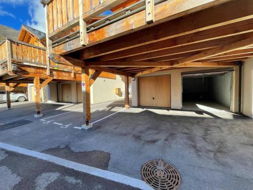 Chalet Puy-Saint-Pierre, 4 pièces, 8 personnes - FR-1-330C-136