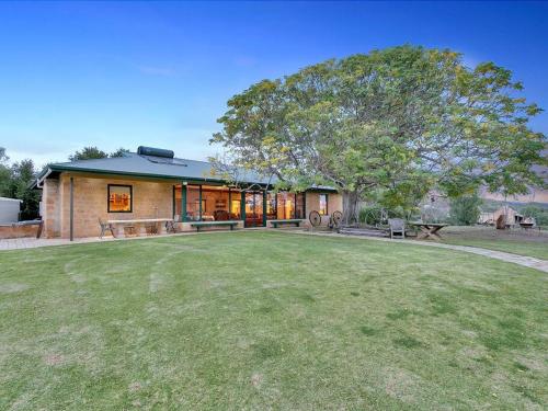 . Lake Bywater Cottage