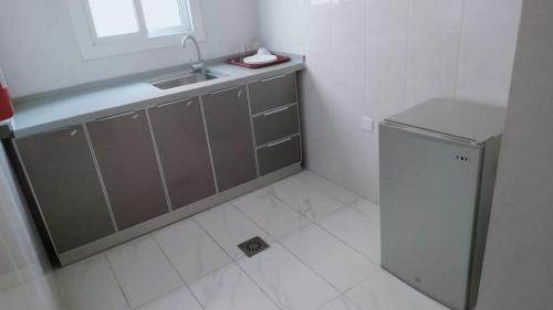 Kitchen, Al Basateen Hotel Rumays in Barka