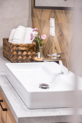 Tatrzańskie Zacisze - Apartamenty pod Orłem - image 3