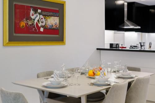 Homey 2BR DAMAC Maison Cour Jardin, Business Bay, Дубай (фото 6)