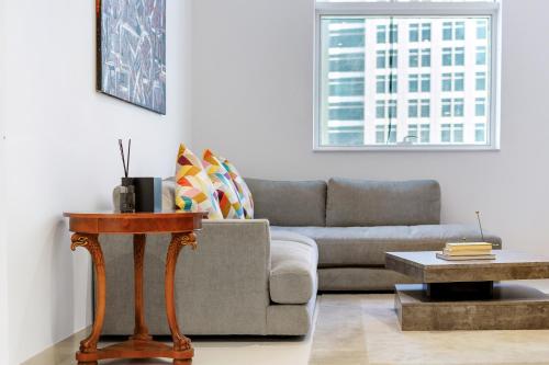 Homey 2BR DAMAC Maison Cour Jardin, Business Bay, Дубай (фото 3)