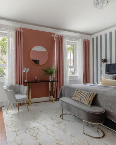 Massive 5 Bedroom West End Designer Townhouse near Hyde Park - image 7