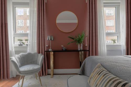 Massive 5 Bedroom West End Designer Townhouse near Hyde Park - image 3