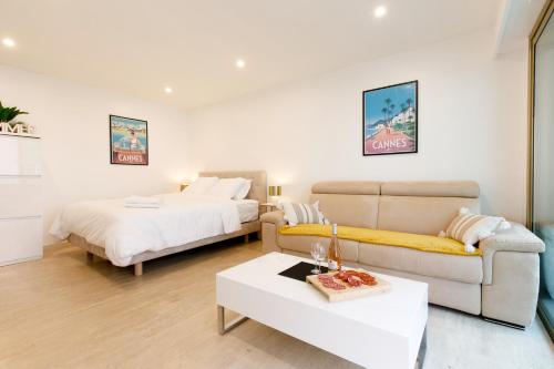 Elegant one room of golden square - Apartment - Cannes