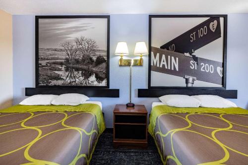 Super 8 by Wyndham Valentine NE - image 14