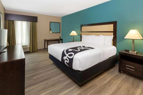 杜蘭特溫德姆拉昆塔套房酒店 (La Quinta Inn & Suites by Wyndham Durant) in 杜蘭特