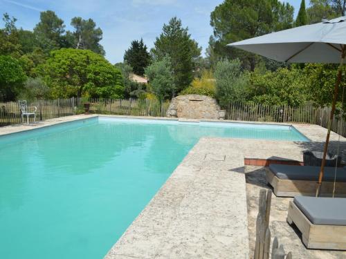 Charming holiday home in Lorgues with private pool