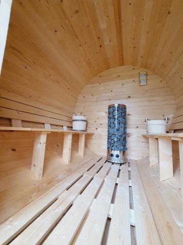 Gyógyfürdő, Dom na Wzgórzu SŁOŃCE na wyłączność JACUZZI ELEKTRYCZNE SAUNA ROWERY (Dom na Wzgorzu SLONCE na wylacznosc JACUZZI ELEKTRYCZNE SAUNA ROWERY) in Zawóz