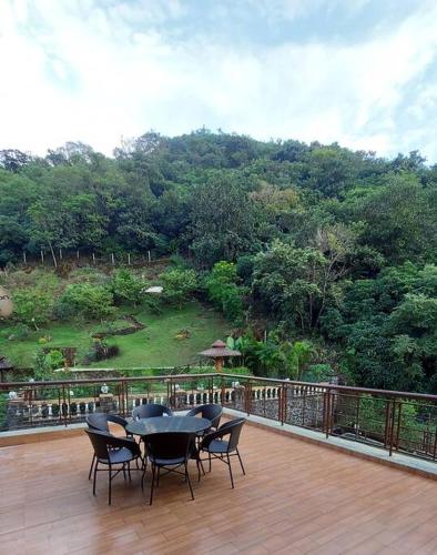 Soul Tree Deluxe Villa 106