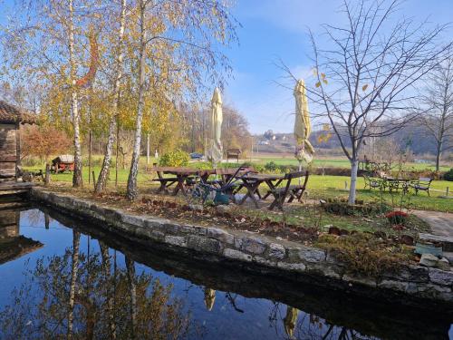 Restorāns, Kumova vodenica in Mionica