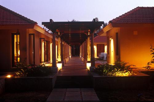 Entrance, Shreyas Retreat in Nelamangala