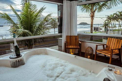 Hotel VillaReal Guaratuba - Caieiras - 온수 욕조