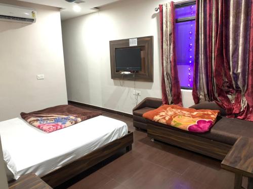 Deluxe Double Room image 5