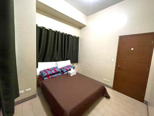 Lovely 2 Bed Room condo infront of NAIA Terminal 3, Manila (fotografie 3)