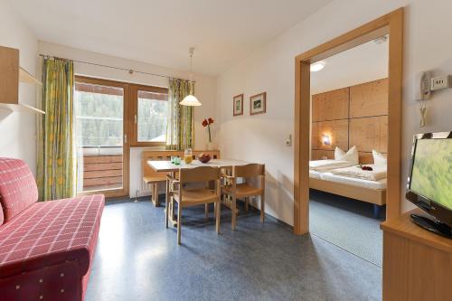 Haus Anna Apartments - image 2