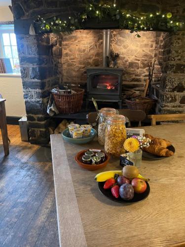 The Old Smithy Inn 2