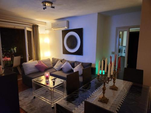 Shared lounge/TV area, Habitacion Elegante in Nou Barris
