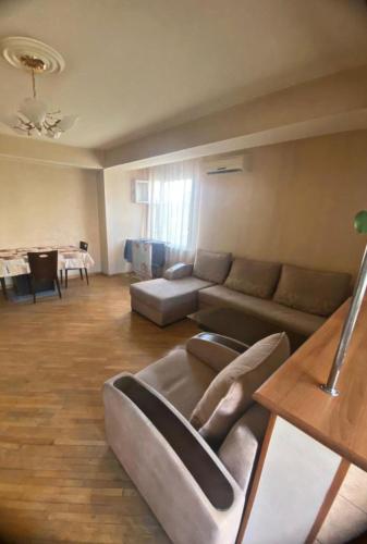 Apartment in Yerevan on Yervand Kochar Street, Ереван (фото 8)