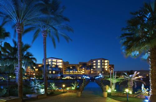 B&B Hurghada - Hurghada Suites & Apartments Serviced by Marriott - Bed and Breakfast Hurghada